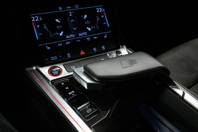 2021 AUDI E-TRON - 24