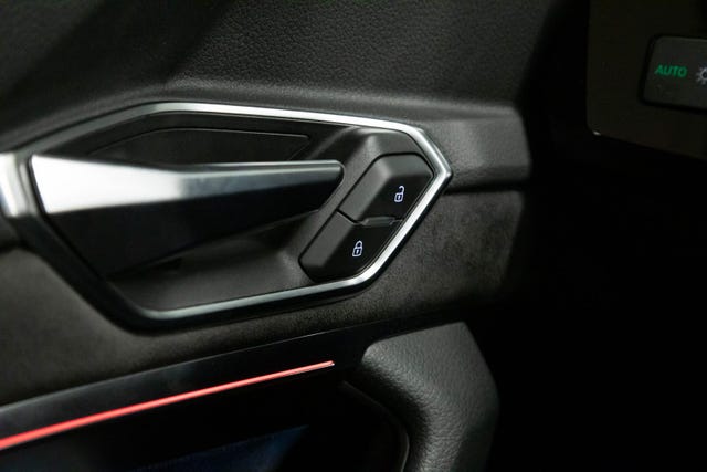 2021 AUDI E-TRON - 16