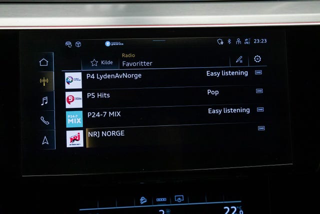 2021 AUDI E-TRON - 32