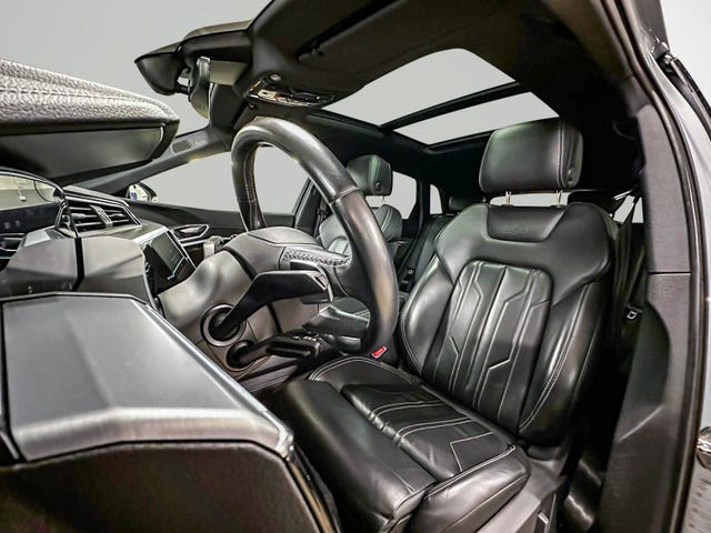 2020 AUDI E-TRON - 10