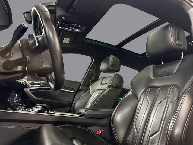 2020 AUDI E-TRON - 11