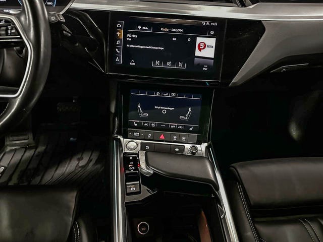 2020 AUDI E-TRON - 15