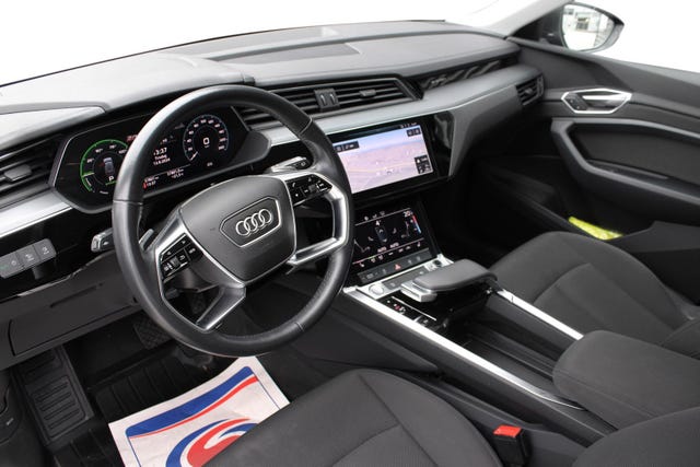 2020 AUDI E-TRON - 10