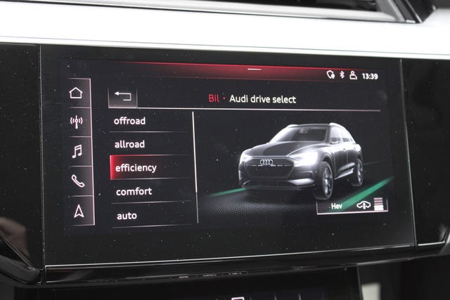 2020 AUDI E-TRON - 22