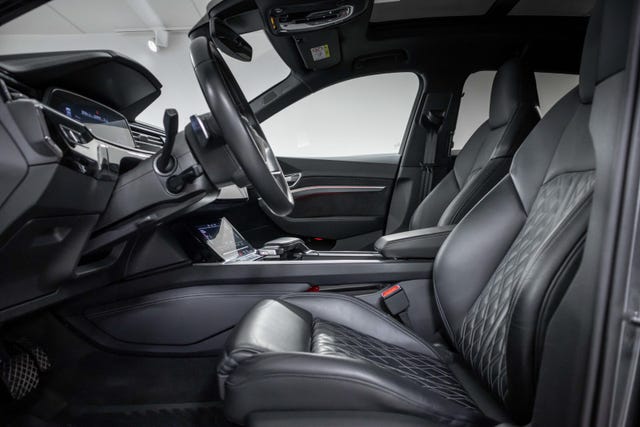 2021 AUDI E-TRON - 29