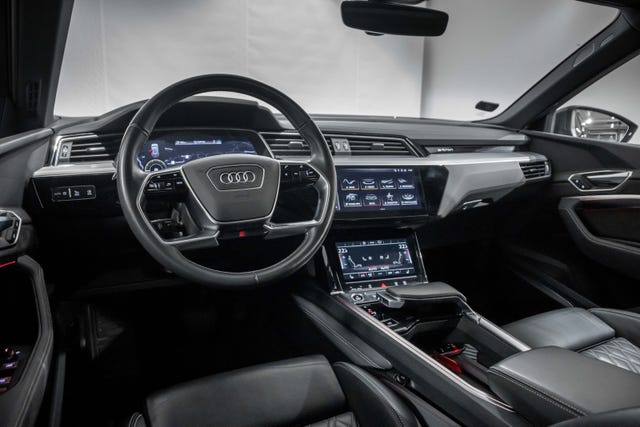 2021 AUDI E-TRON - 30