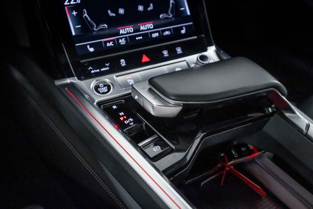 2021 AUDI E-TRON - 24