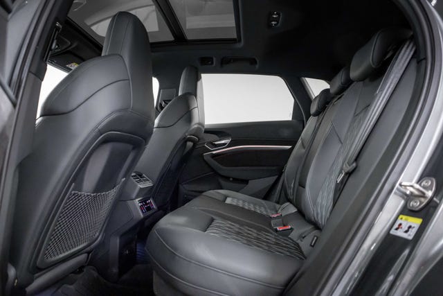 2021 AUDI E-TRON - 32