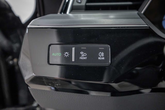 2021 AUDI E-TRON - 25