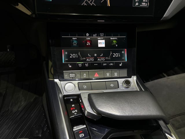 2020 AUDI E-TRON - 24