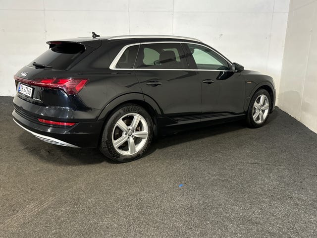 2020 AUDI E-TRON - 9