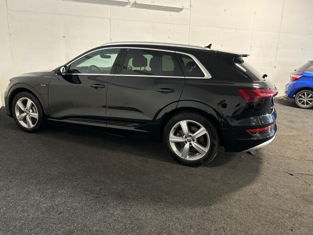 2020 AUDI E-TRON - 13