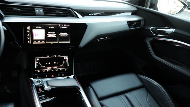 2021 AUDI E-TRON - 18