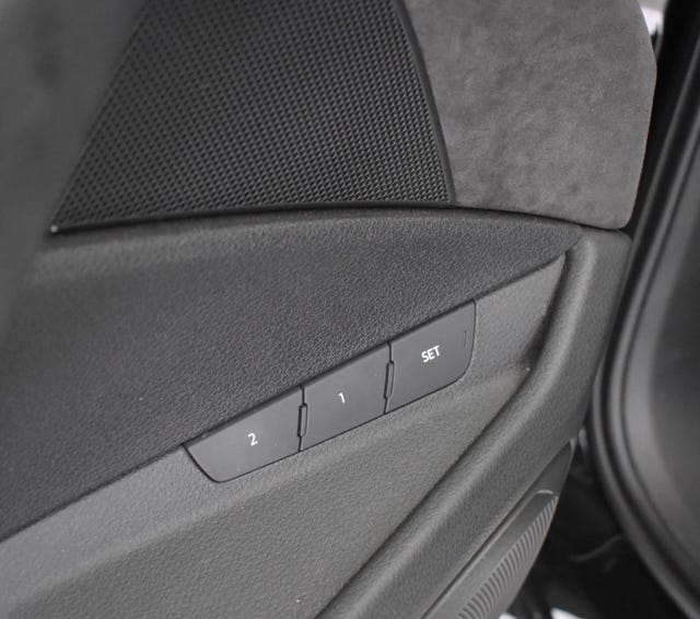 2020 AUDI E-TRON - 35