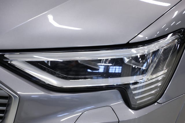 2020 AUDI E-TRON - 8