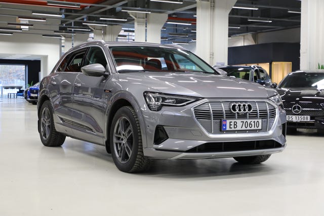 null 2020 AUDI E-TRON-1