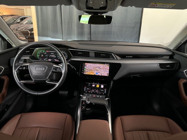 2020 AUDI E-TRON - 34