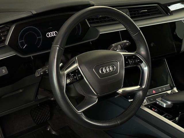 2020 AUDI E-TRON - 23