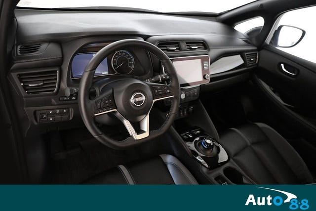 2022 NISSAN LEAF - 13