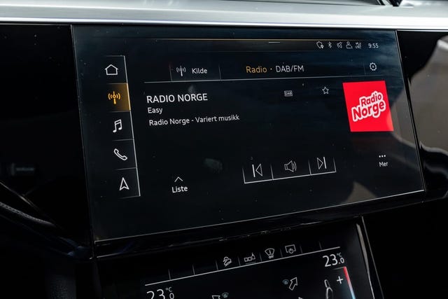 2020 AUDI E-TRON - 12