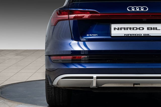 2020 AUDI E-TRON - 10