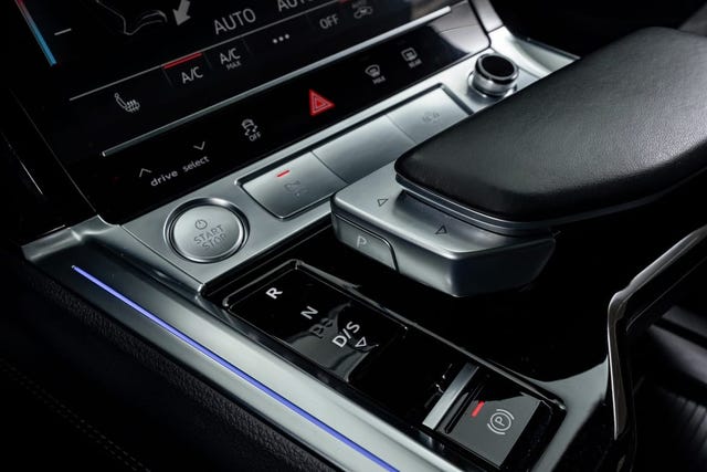 2020 AUDI E-TRON - 17