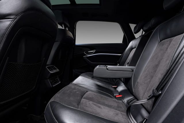 2020 AUDI E-TRON - 27
