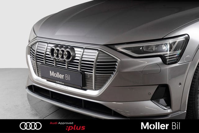 WAUZZZGE6MB001759 2021 AUDI E-TRON-4