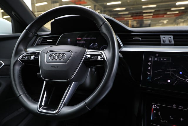 2021 AUDI E-TRON - 15