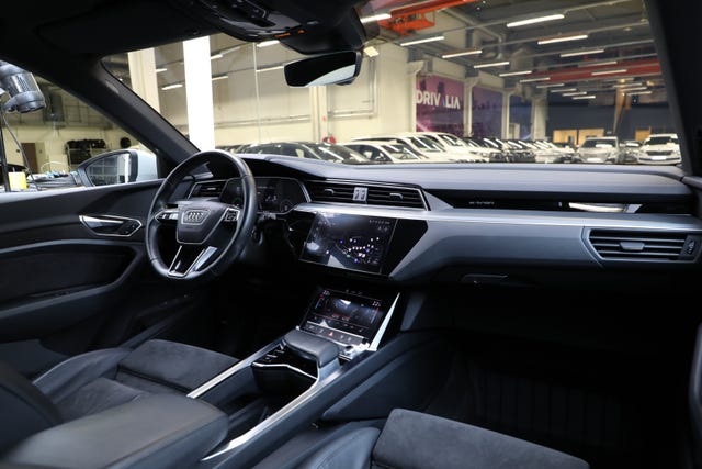 2021 AUDI E-TRON - 14
