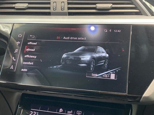 2020 AUDI E-TRON - 15