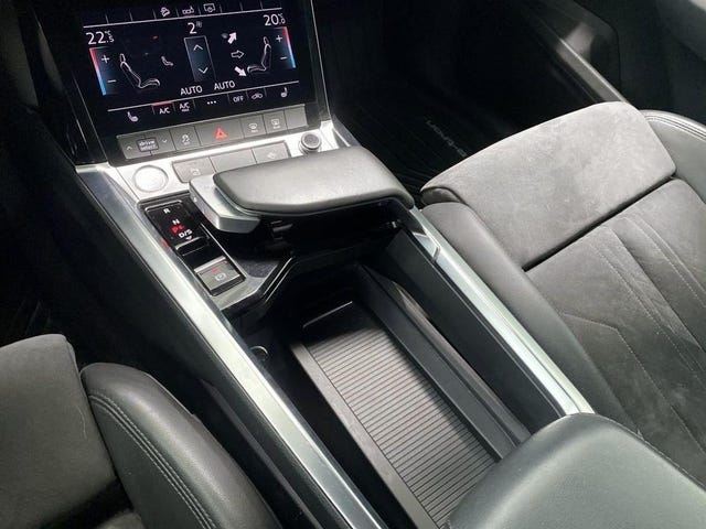 2020 AUDI E-TRON - 16