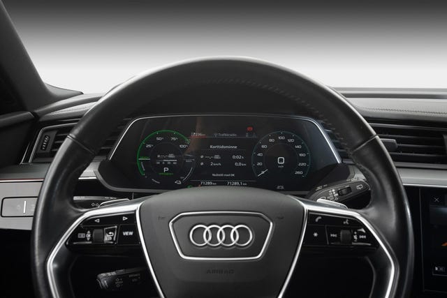 2020 AUDI E-TRON - 25