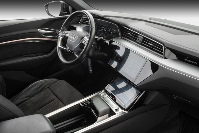2020 AUDI E-TRON - 27
