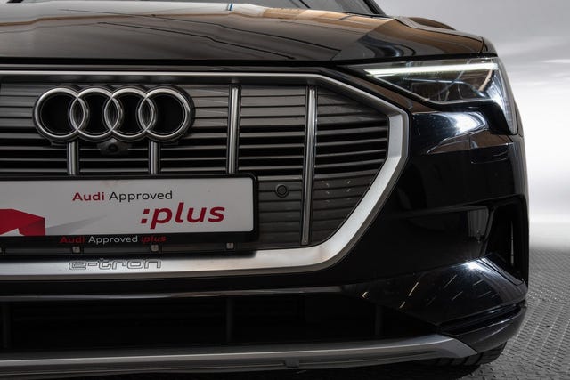 2020 AUDI E-TRON - 9