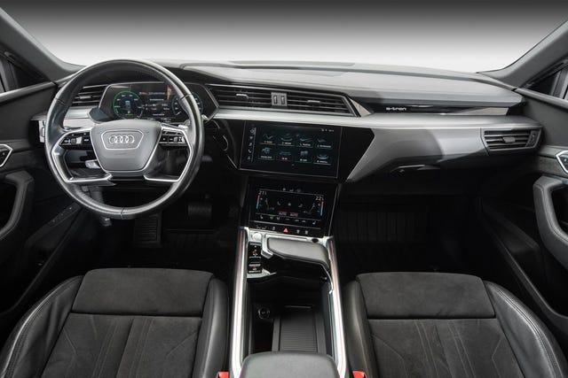 2020 AUDI E-TRON - 26