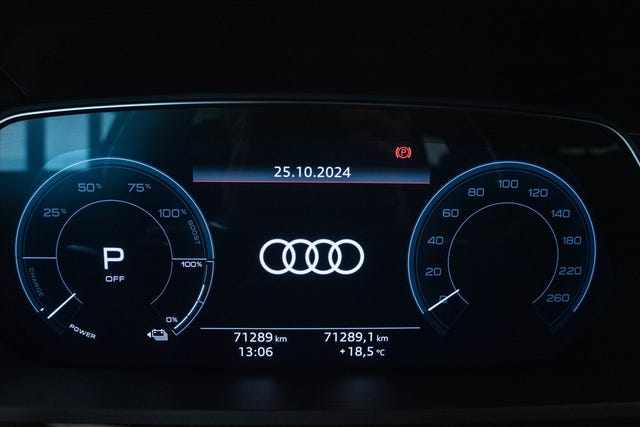 2020 AUDI E-TRON - 11