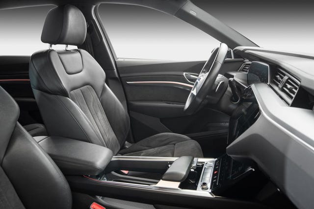2020 AUDI E-TRON - 29