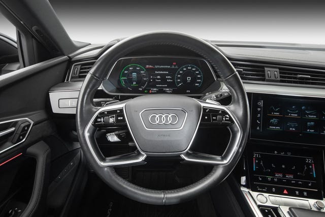 2020 AUDI E-TRON - 24