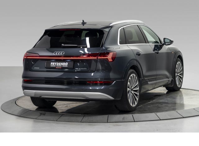 WAUZZZGE8LB001843 2020 AUDI E-TRON-4