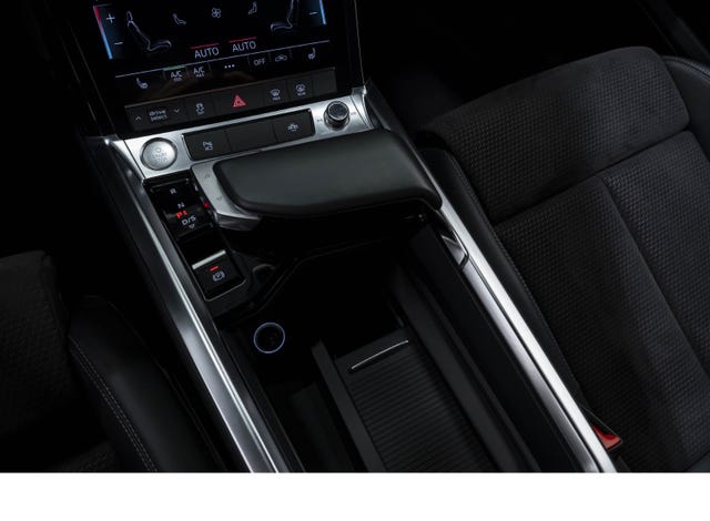 2020 AUDI E-TRON - 27