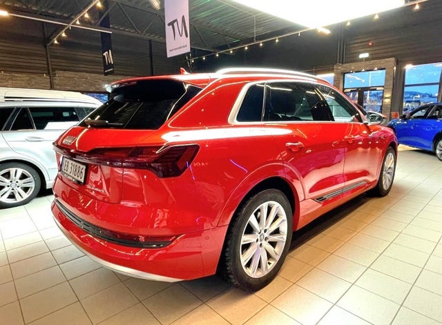 WAUZZZGE2LB021912 2020 AUDI E-TRON-5