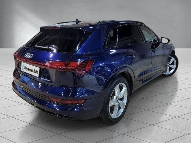 WAUZZZGE2LB011705 2020 AUDI E-TRON-4
