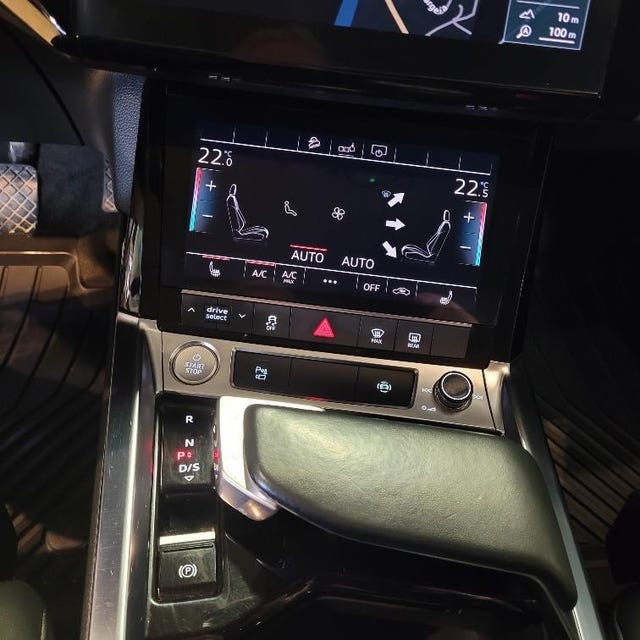 2020 AUDI E-TRON - 17