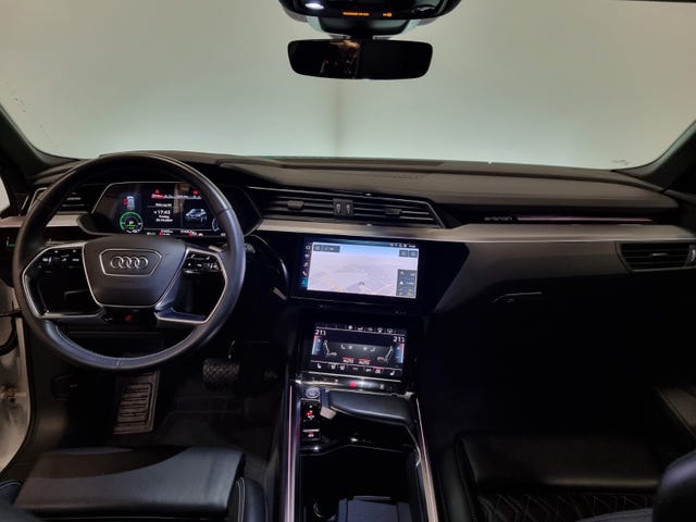 2020 AUDI E-TRON - 19