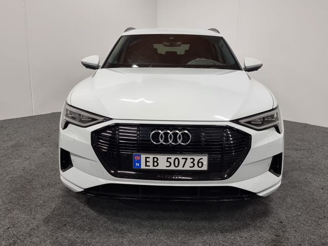 WAUZZZGE8LB017881 2020 AUDI E-TRON-2