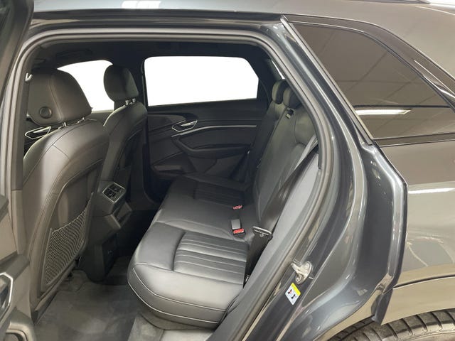 WAUZZZGE4LB022110 2020 AUDI E-TRON-5