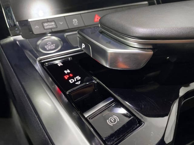 2020 AUDI E-TRON - 17