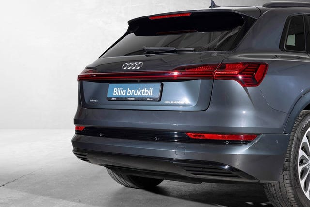 WAUZZZGE3LB007677 2020 AUDI E-TRON-4