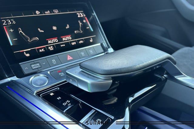 2020 AUDI E-TRON - 24